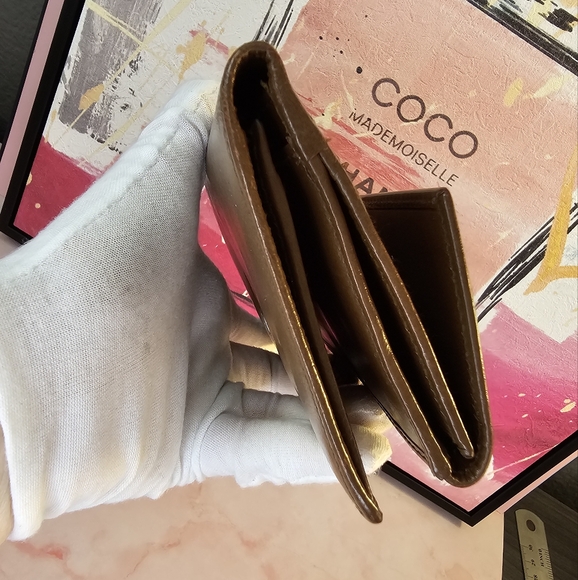 GUCCI EUC Long Wallet Leather Vintage Logo Embossed in Light Brown - Picture 7 of 15